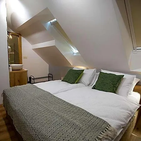 Hisa Trelc- Sobe 4* Kamnik