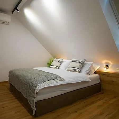 Hisa Trelc- Sobe Hotel