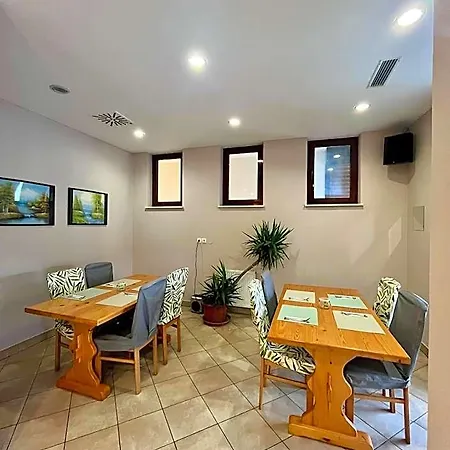 Hisa Trelc- Sobe 4*